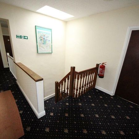 Avalon Guest House 利兹 外观 照片