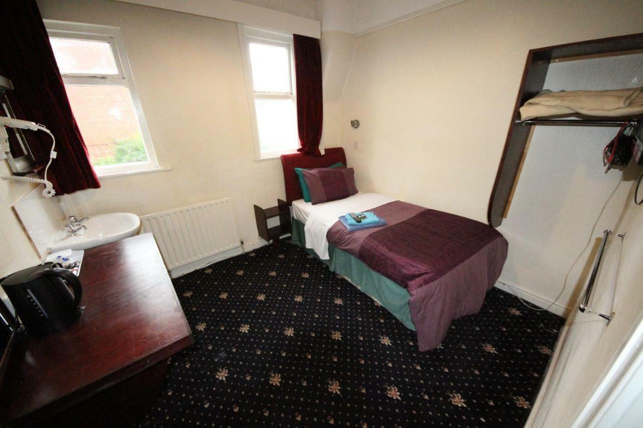 Avalon Guest House 利兹 外观 照片